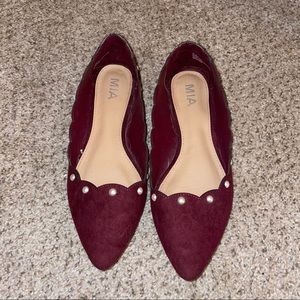 Maroon flats